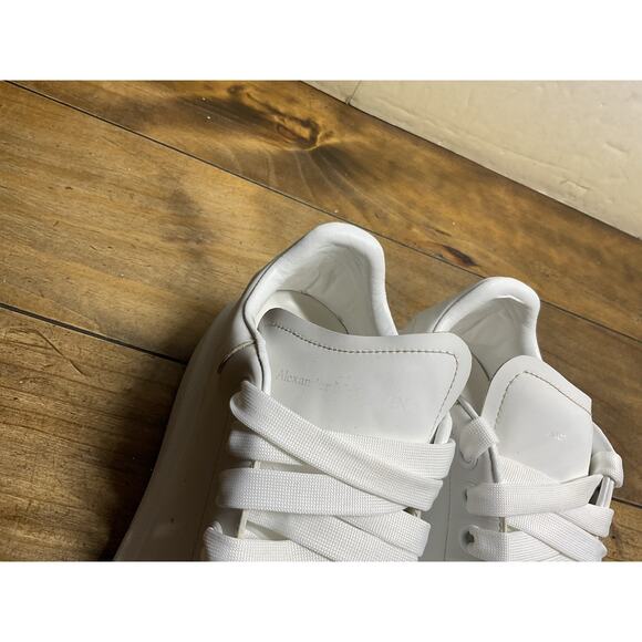 Alexander McQueen White Oversized Sneakers–Iconic Casual Shoes Size 41 US8 main image 10